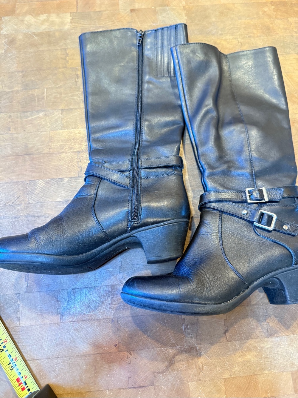 Classic Black Mid-Calf Women's Sz 8 Heeled Leather Upper Boots Fall Winter Boots